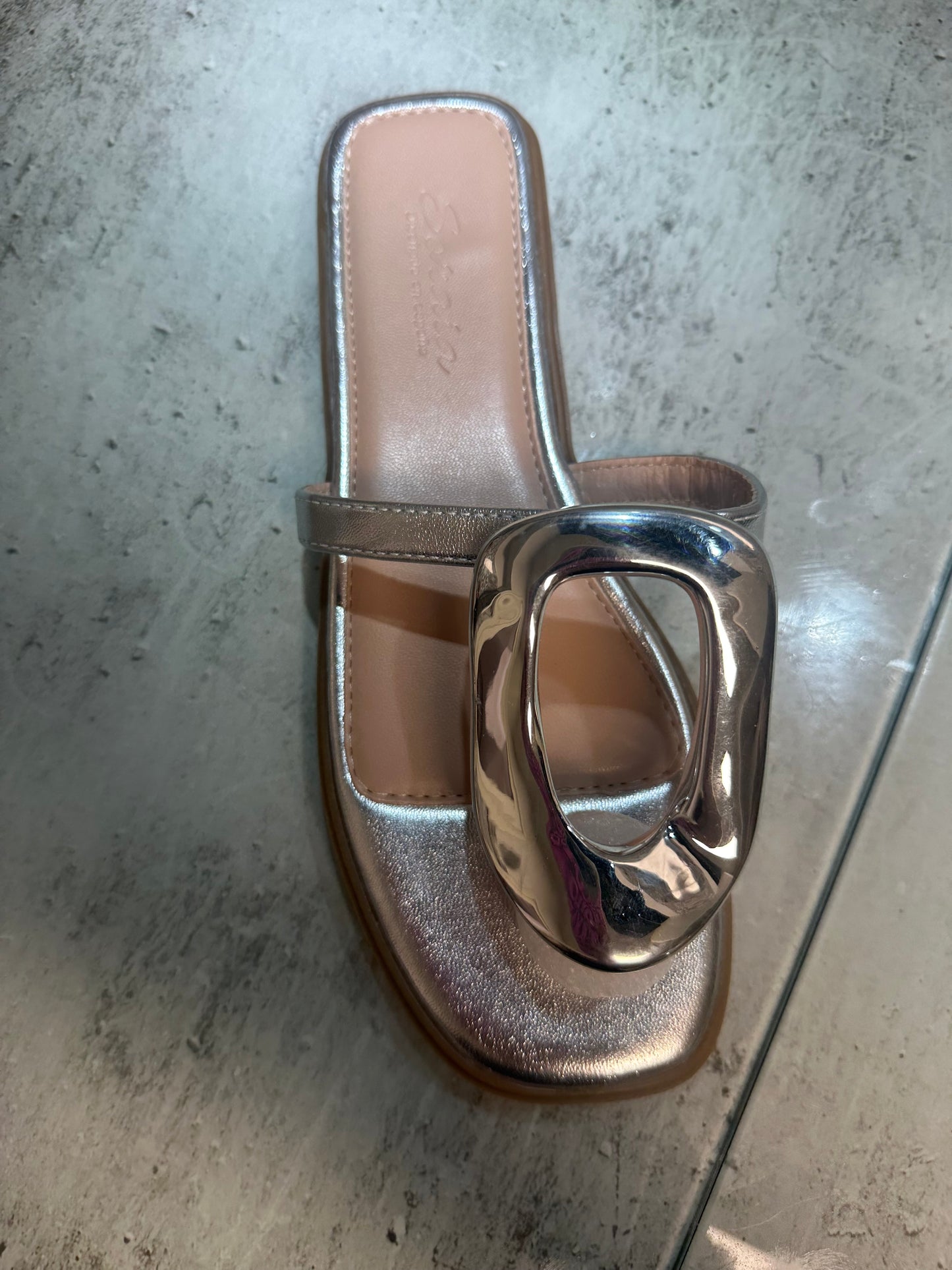 JN-1U24-43 Sandalia plata
