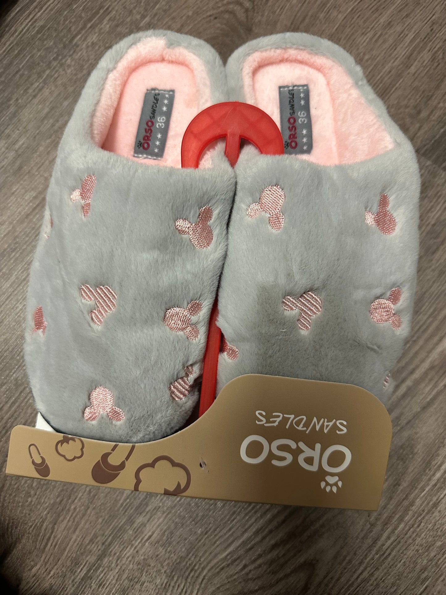 Zapatilla gris